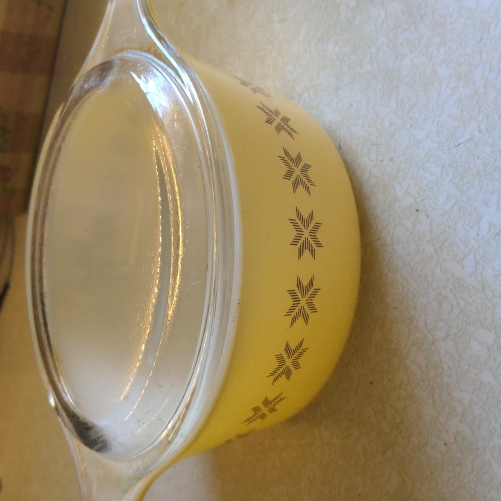 Vintage pyrex